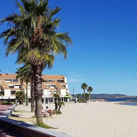 Le Sud Sur Plage Meze Exterior photo